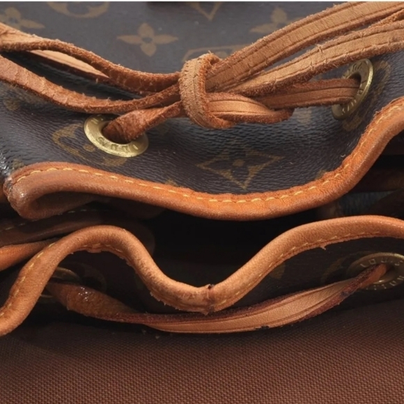 100% AUTHENTIC LOUIS VUITTON MONTSOURIS GM BACKPACK - Picture 8 of 13